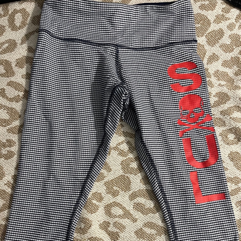 Capri Lululemon Soulcycle Leggings